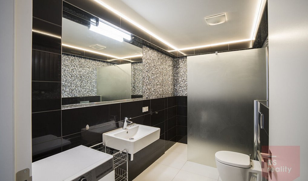 Prodej bytu 2+kk 79 m², Praha – náhled fotky 9