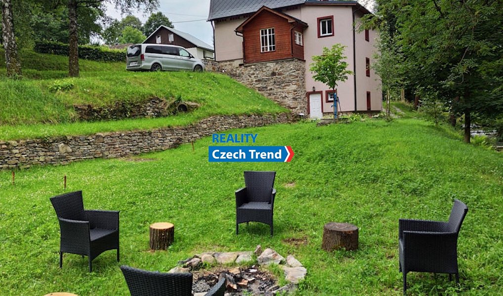 Pronájem bytu 4+1 170 m², Zlaté Hory – náhled fotky 26