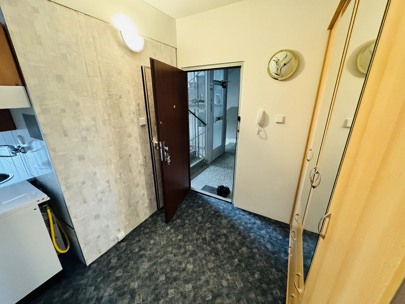 Prodej bytu 2+1 63 m² – fotografie 2