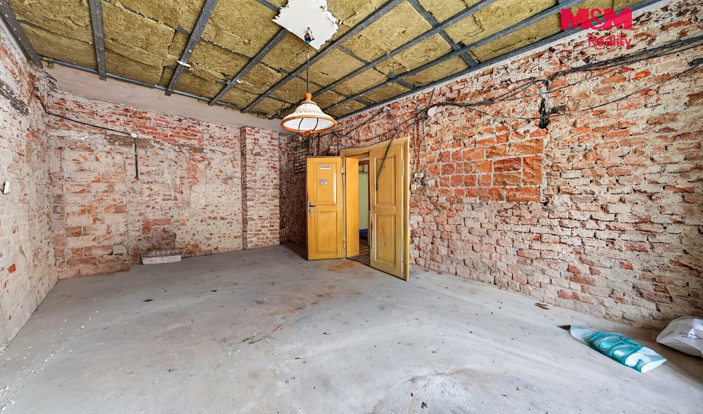 Prodej domu 340 m² s pozemkem 431 m², Studená – náhled fotky 9