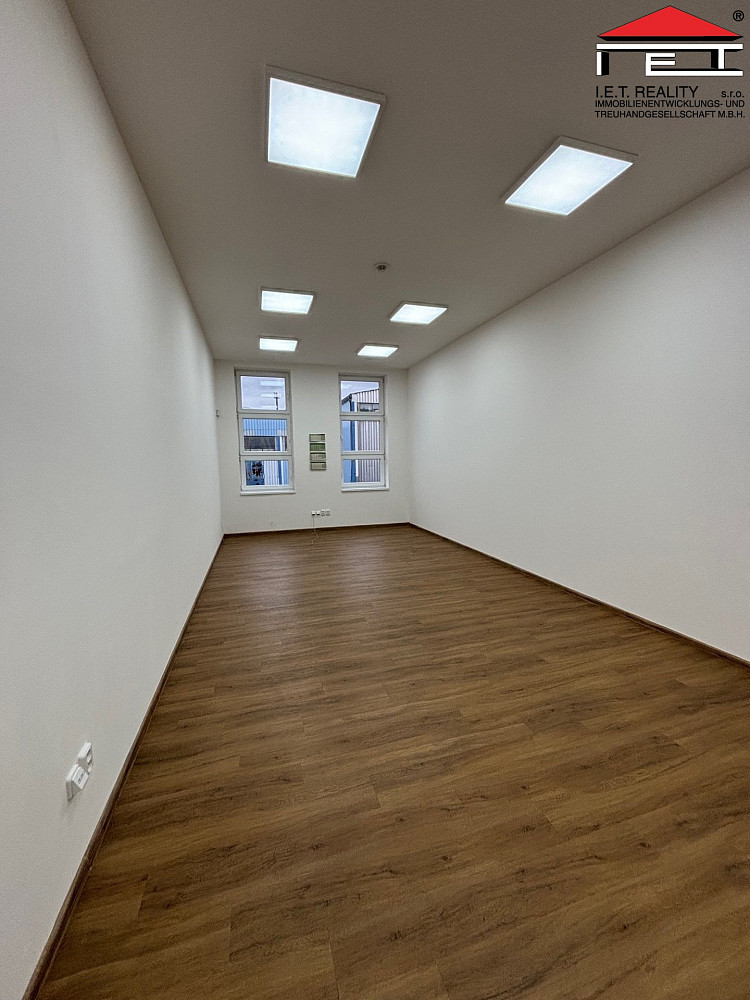 Pronájem kanceláře 12 - 402 m² - Sedliště - Frýdek-Místek – pohled 3