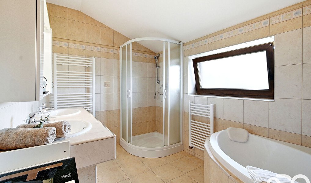 Prodej domu 300 m² s pozemkem 1 492 m², Liberec – náhled fotky 25