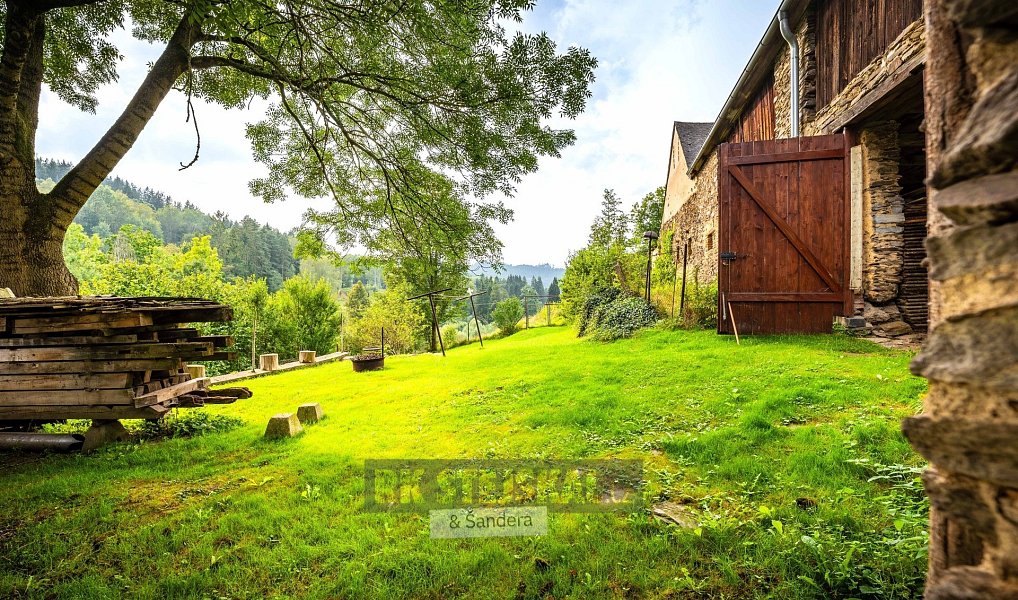 Prodej chaty/chalupy 600 m² s pozemkem 3 209 m², Rožmitál na Šumavě – náhled fotky 9