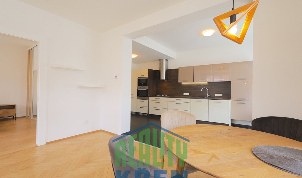 Pronájem bytu 2+1 70 m², Praha – náhled fotky 2