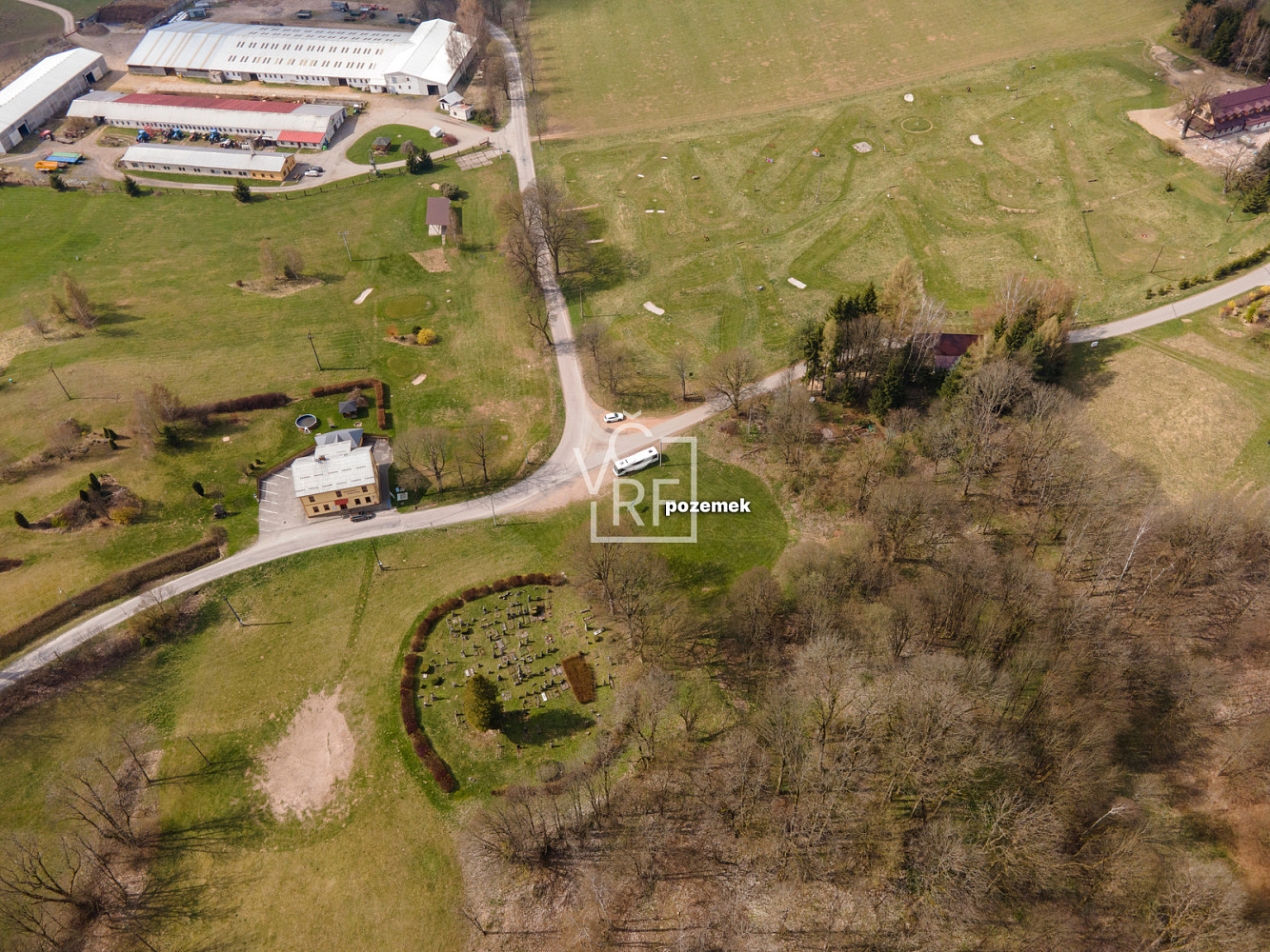 Prodej stavebního pozemku 2 779 m² – fotografie 4