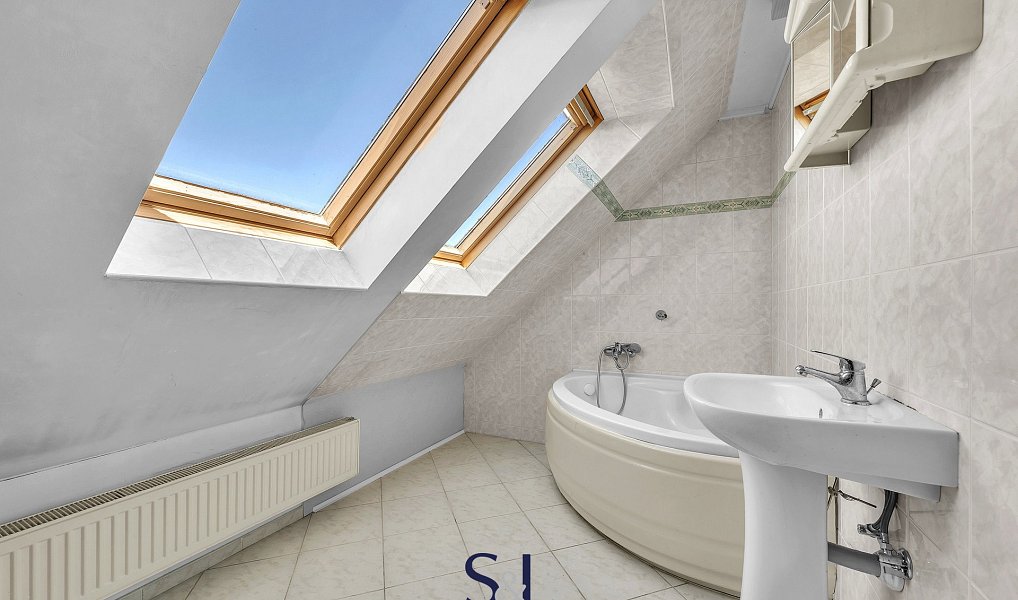 Prodej domu 240 m² s pozemkem 1 661 m², Žatec – náhled fotky 19