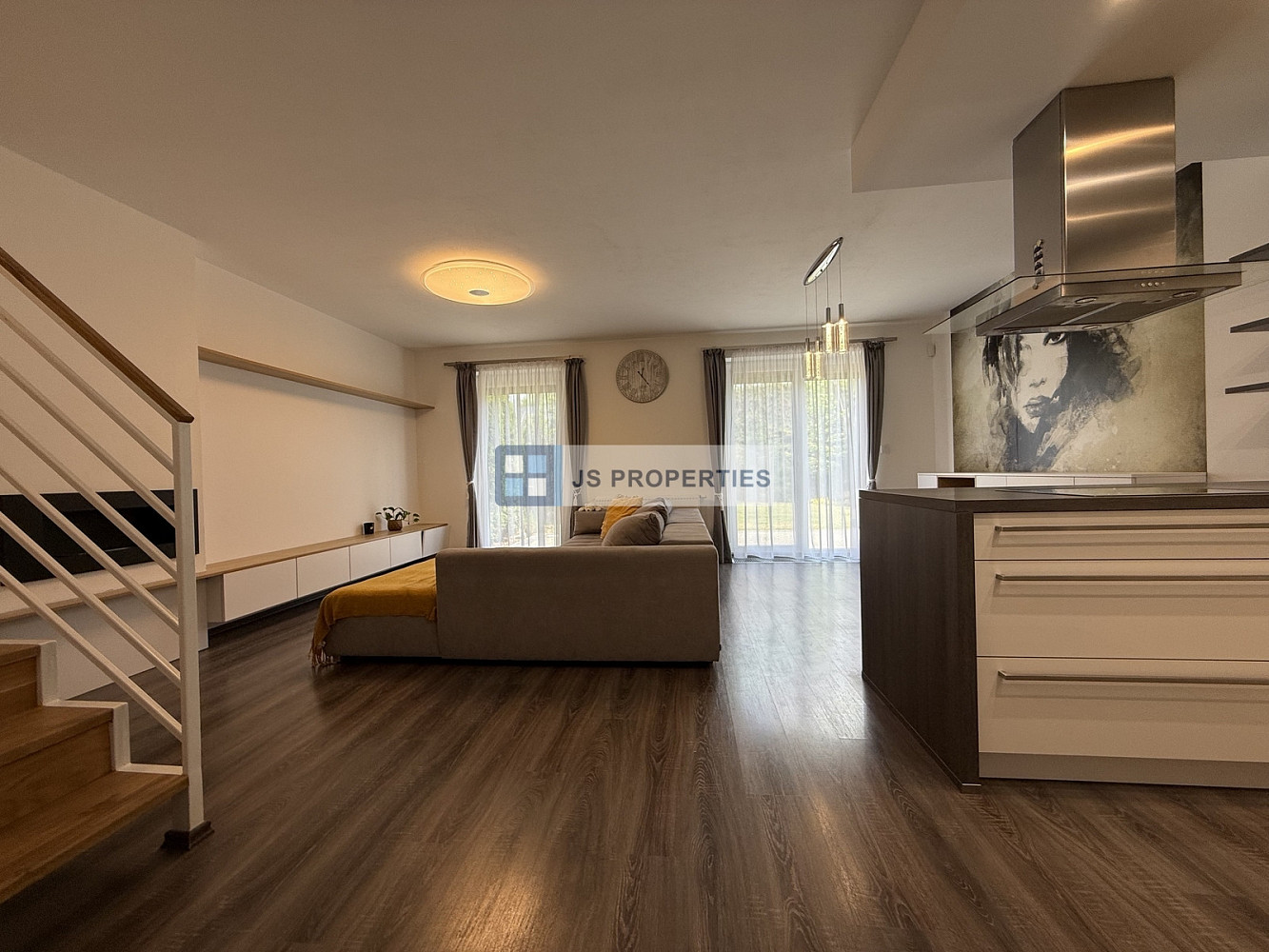 Pronájem domu 160 m² s pozemkem 240 m² — photo 4