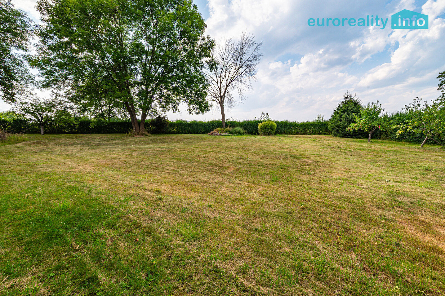 Prodej stavebního pozemku 4 514 m² – fotografie 3