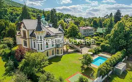 Prodej domu 581 m² s pozemkem 2 105 m², Krajníkova, Dobřichovice, okres Praha-západ