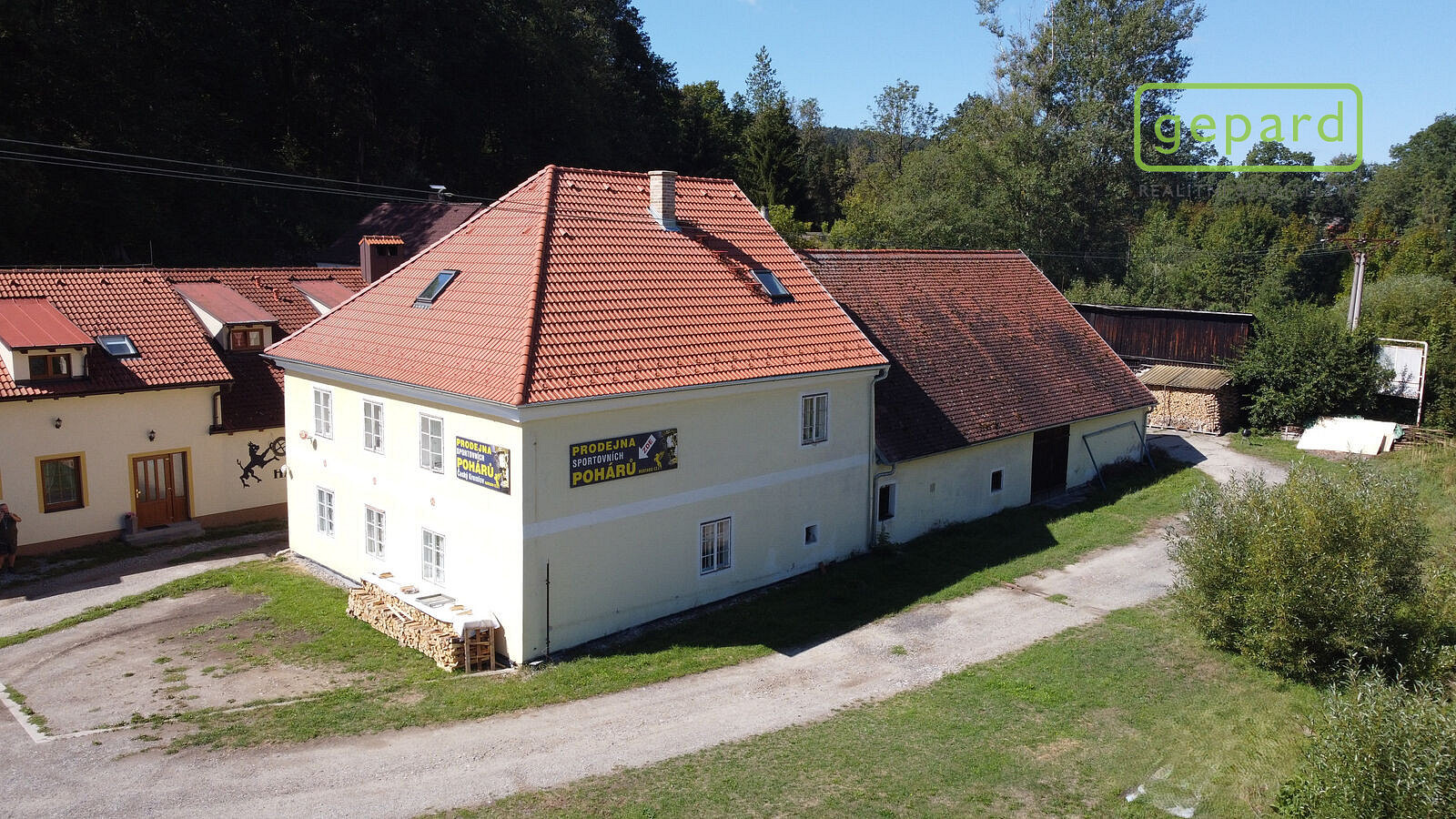 Prodej komerčního objektu (jiného typu) 270 m²