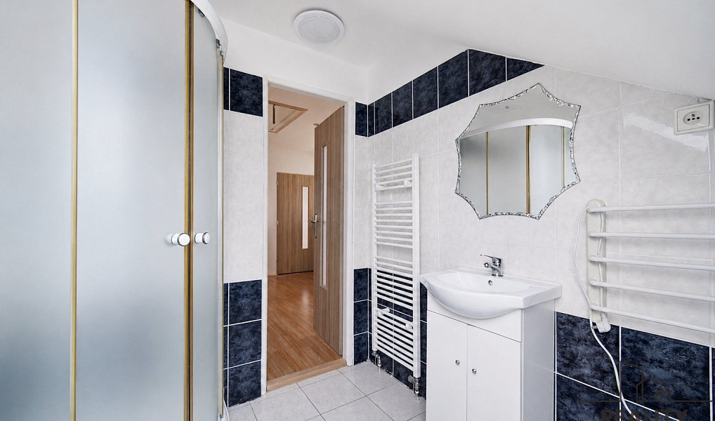 Prodej domu 137 m² s pozemkem 178 m², Chroustovice – náhled fotky 16