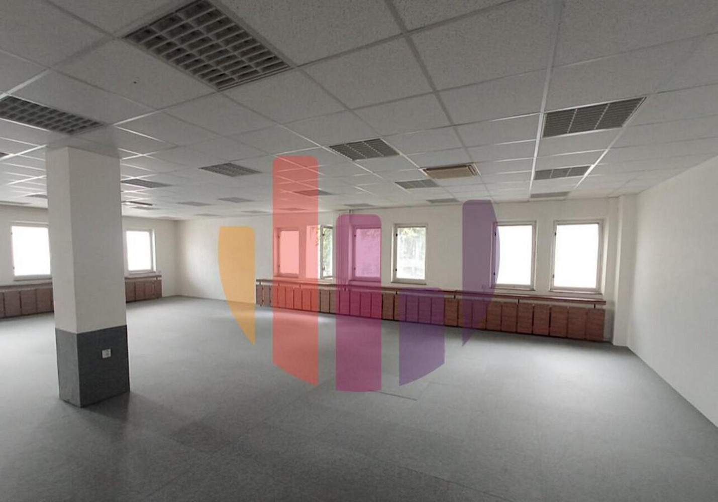 Obchodní prostory, 186,00 m², Dlouhá třída, Dlouhá třída 32 – pohled 2