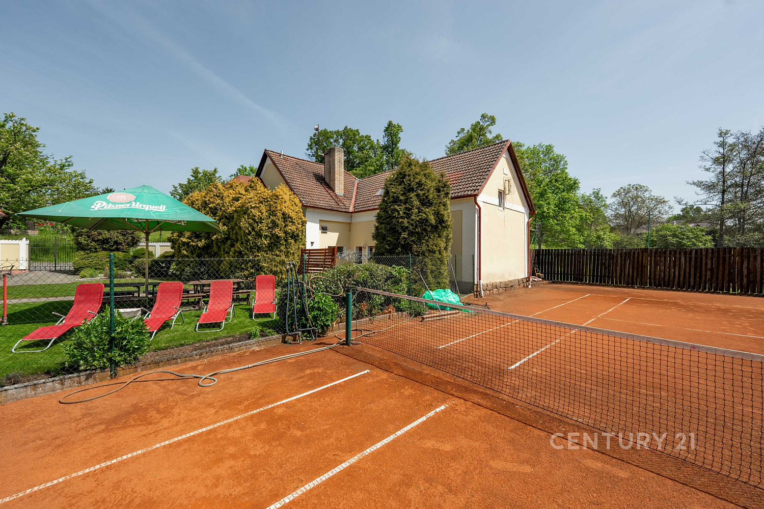 Prodej domu 155 m² s pozemkem 1 723 m²