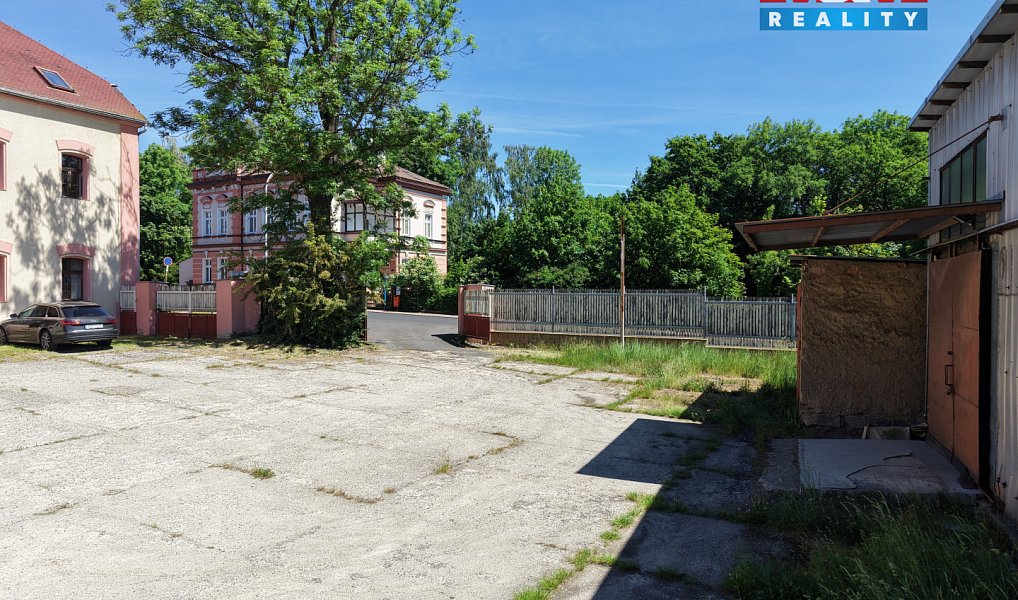 Prodej skladovacích prostor 500 m², Dubí – náhled fotky 8