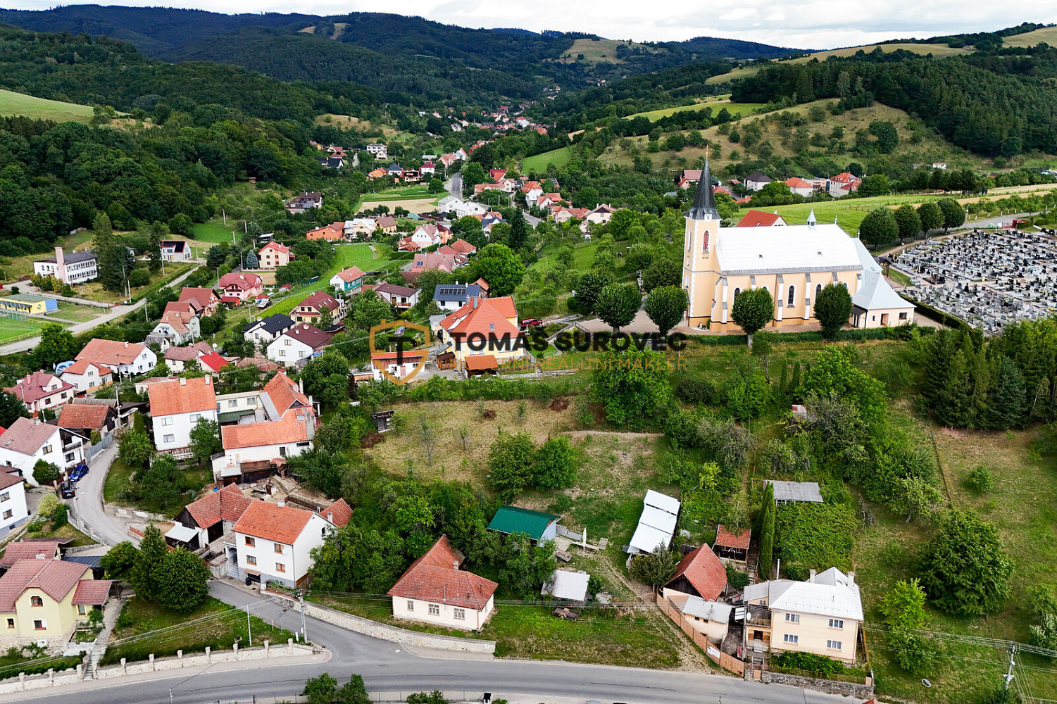 Prodej stavebního pozemku 1 500 m² – fotografie 5