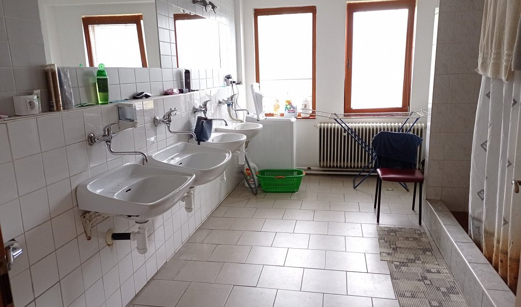 Prodej výrobních prostor 4 954 m², Mikulov – náhled fotky 24