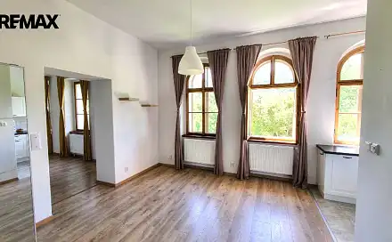 Pronájem bytu 3+kk 64 m², Karlštejn, okres Beroun