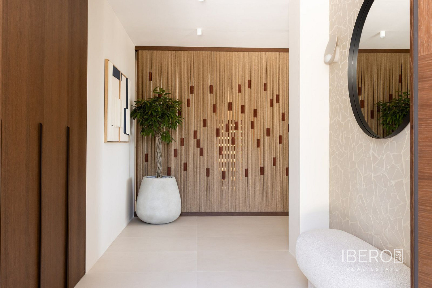 Prodej domu 386 m² s pozemkem 1 700 m² — photo 2