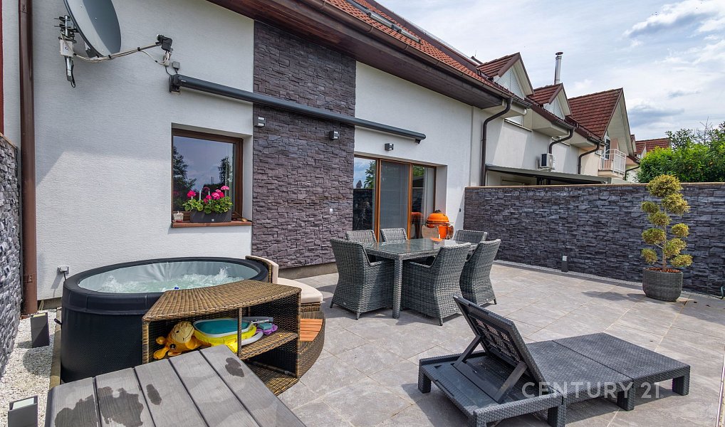 Prodej domu 181 m² s pozemkem 311 m², Kolín – náhled fotky 26