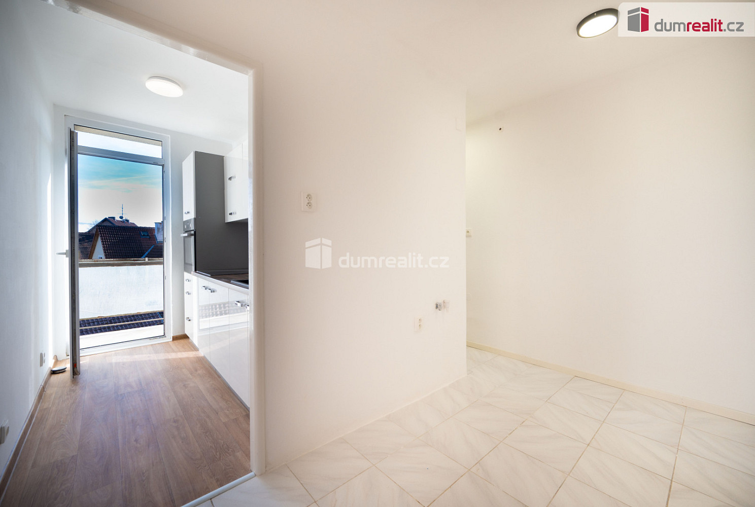 Pronájem bytu 2+1 52 m² — photo 3