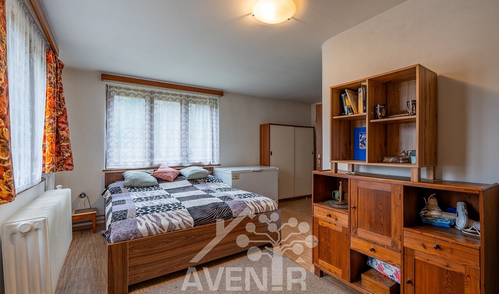 Prodej domu 244 m² s pozemkem 1 336 m², Bozkov – náhled fotky 25