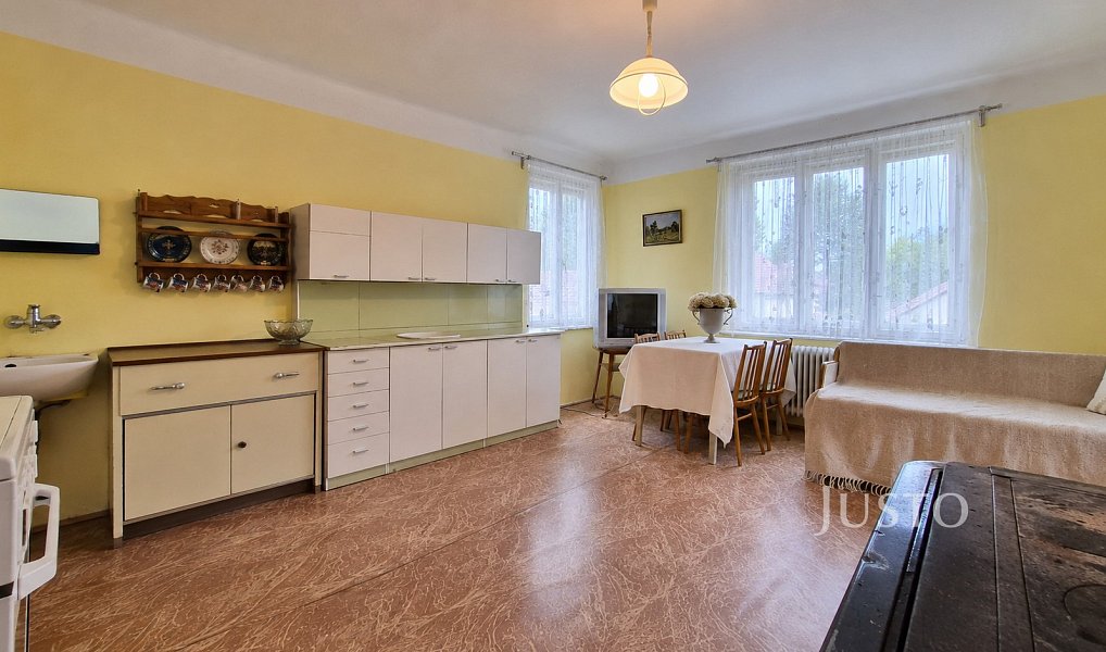 Prodej domu 514 m² s pozemkem 5 451 m², Bernartice – náhled fotky 10