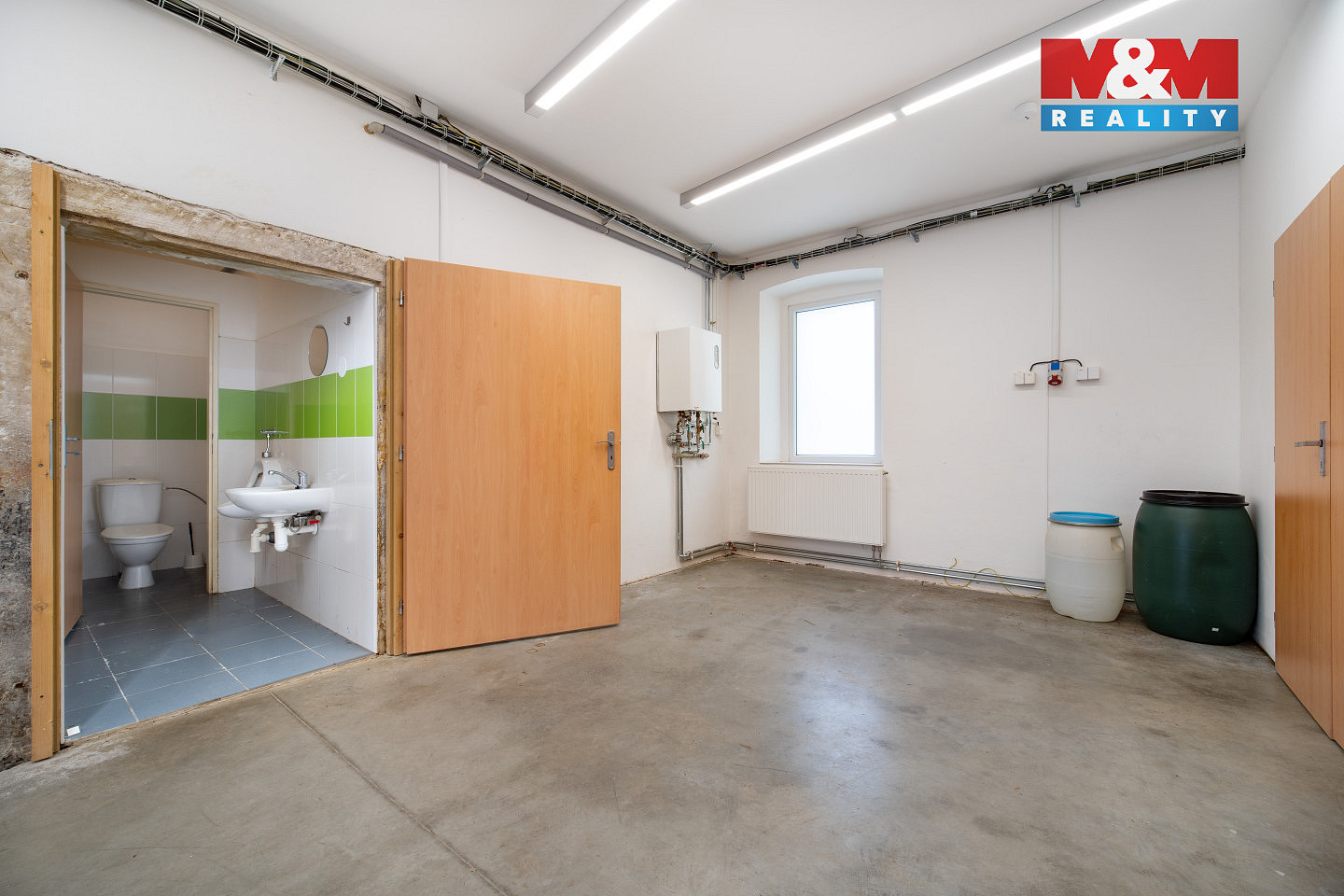 Pronájem výrobních prostor 98 m² – fotografie 4
