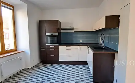 Pronájem bytu 3+1 64 m², Žižkova třída, Písek - Budějovické Předměstí