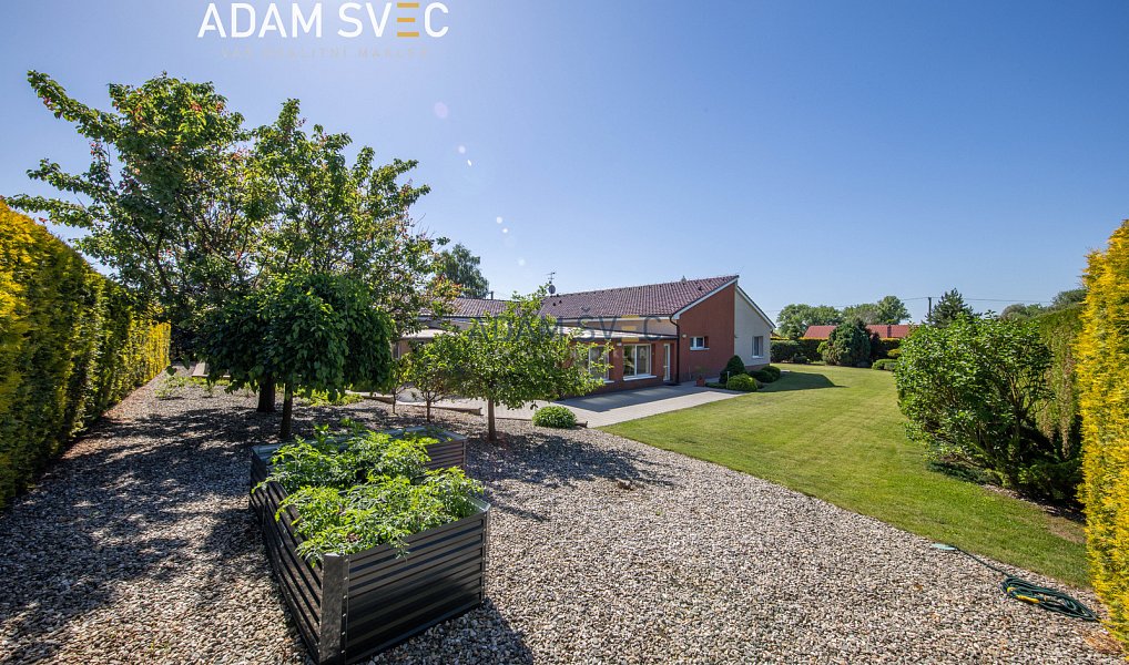 Prodej domu 359 m² s pozemkem 2 576 m², Hradčany-Kobeřice – náhled fotky 17