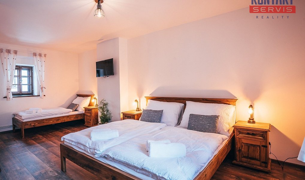 Pronájem chaty/chalupy 247 m² s pozemkem 1 065 m², Mojné – náhled fotky 16