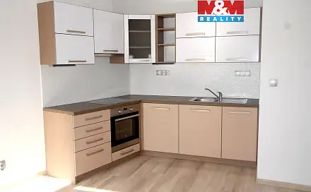 Pronájem bytu 2+kk 47 m², Ruská, Jičín - Nové Město