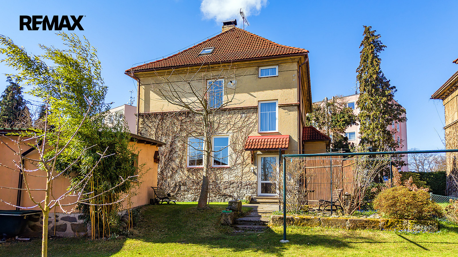 Prodej domu 294 m² s pozemkem 813 m²