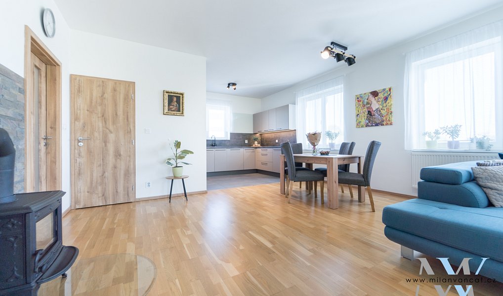 Prodej domu 106 m² s pozemkem 1 942 m², Zalužany – náhled fotky 18