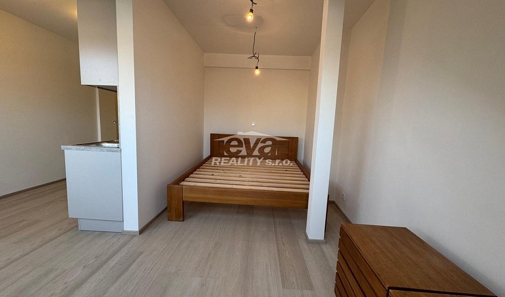 Pronájem bytu 1+kk 32 m², Praha – náhled fotky 5