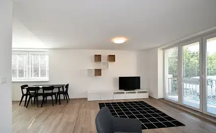 Pronájem bytu 3+kk 87 m², Bílovice nad Svitavou, okres Brno-venkov
