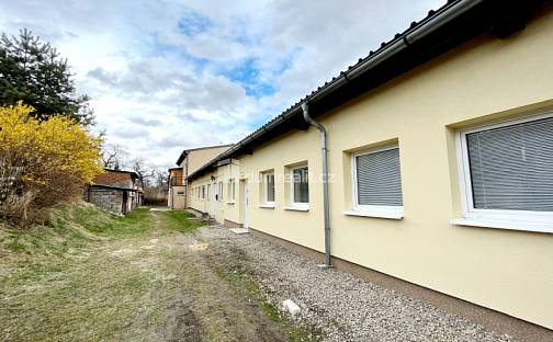 Pronájem bytu 1+kk 18 m², K zahradě, Kačice, okres Kladno