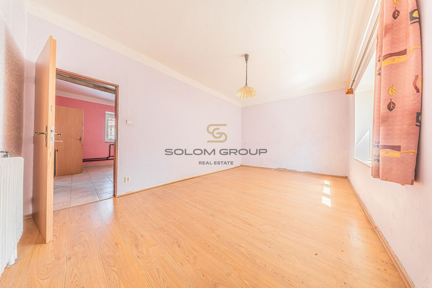Prodej domu 260 m² s pozemkem 216 m² – pohled 2