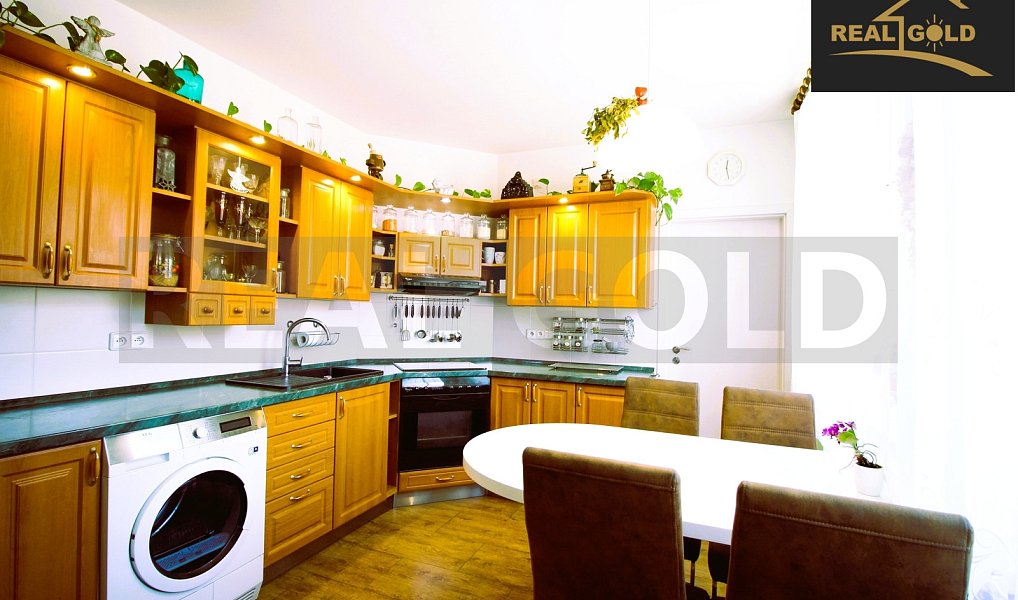 Prodej domu 200 m² s pozemkem 900 m², Jaroměřice nad Rokytnou – náhled fotky 23