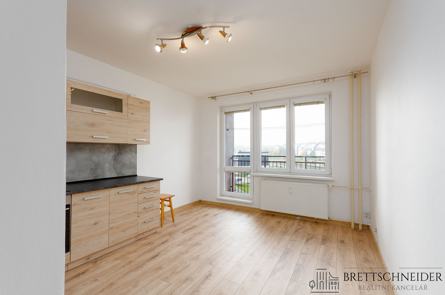 Pronájem bytu 1+1 40 m² – fotografie 2