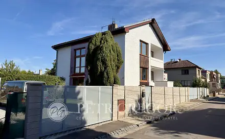 Prodej domu 150 m² s pozemkem 910 m², Šeříková, Poděbrady - Polabec, okres Nymburk