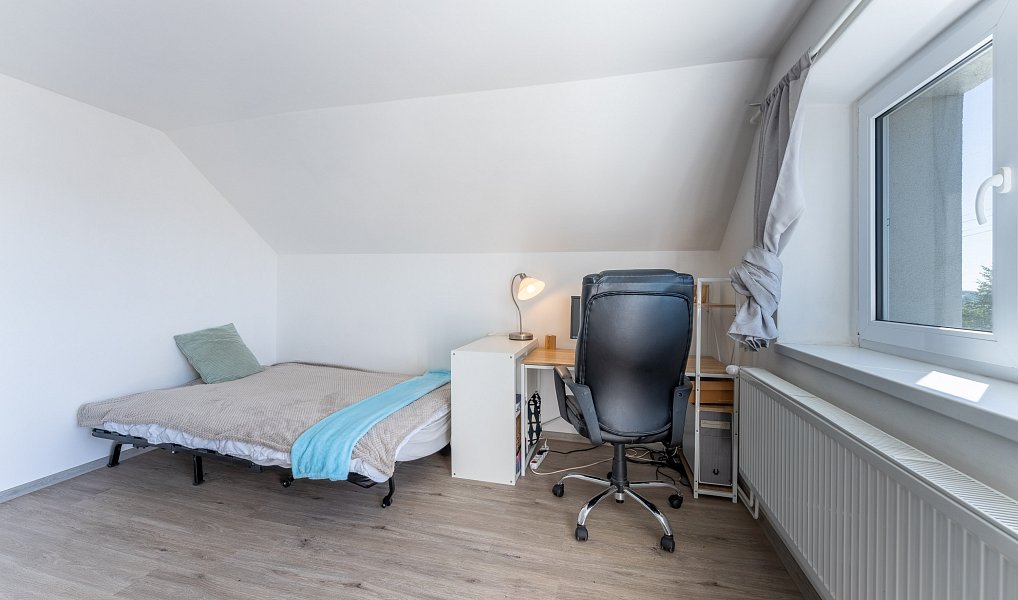 Prodej domu 162 m² s pozemkem 735 m², Horní Kruty – náhled fotky 27
