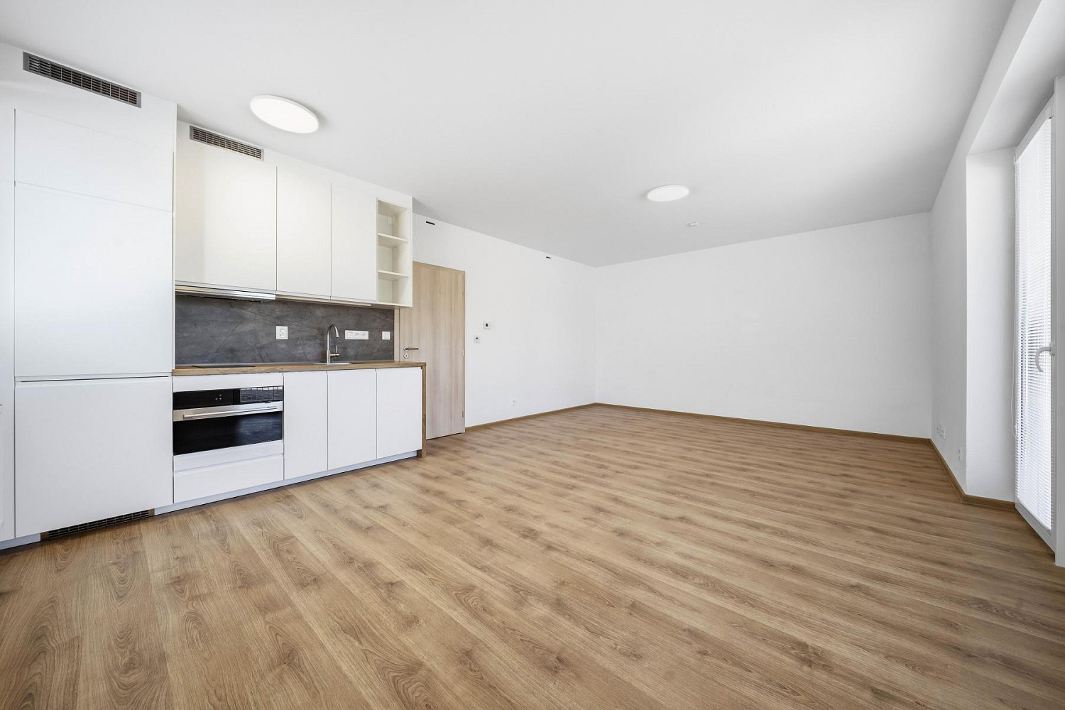 Pronájem bytu 1+kk 47 m² — photo 3