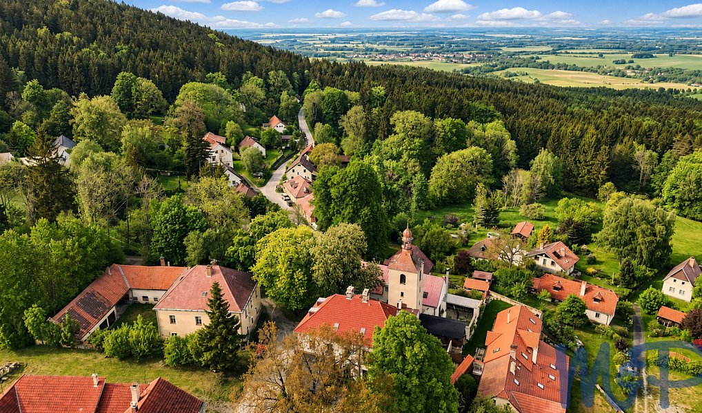 Prodej domu 230 m² s pozemkem 398 m², Horní Stropnice – náhled fotky 32