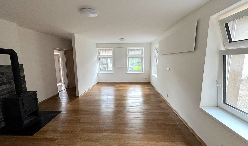 Pronájem bytu 1+kk 35 m², Dolní Poustevna – náhled fotky 8
