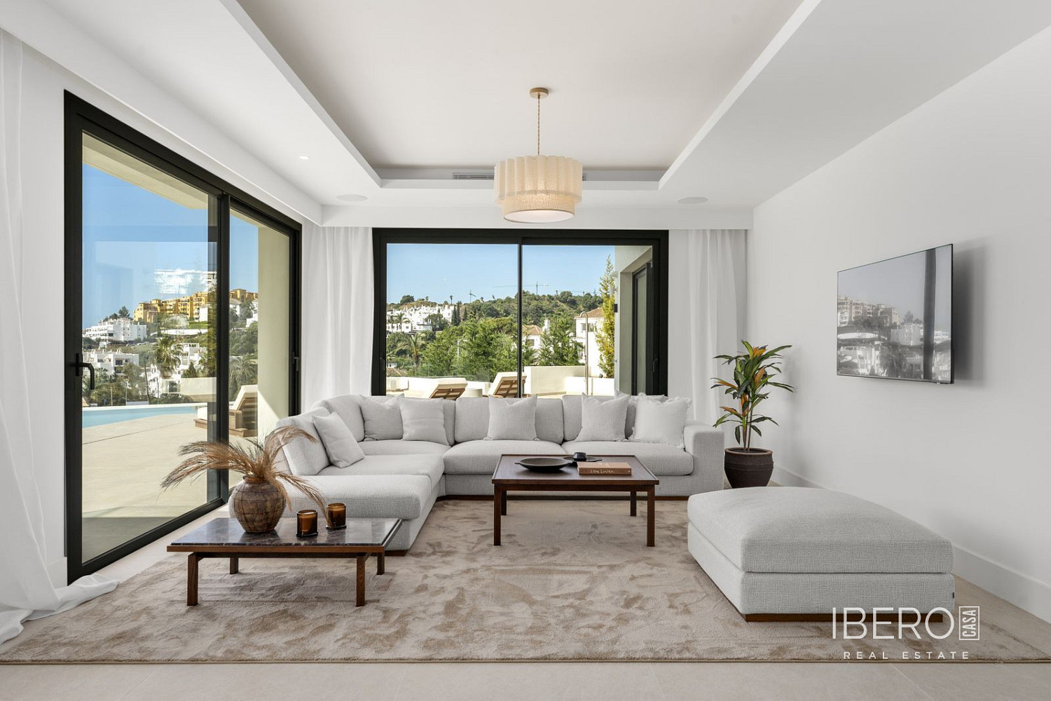 Prodej domu 433 m² s pozemkem 1 097 m² - Widok 3
