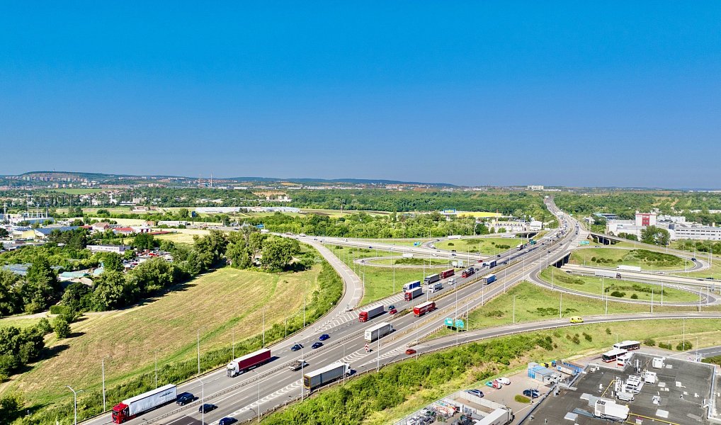 Prodej komerčního pozemku 10 000 m², Brno – náhled fotky 11