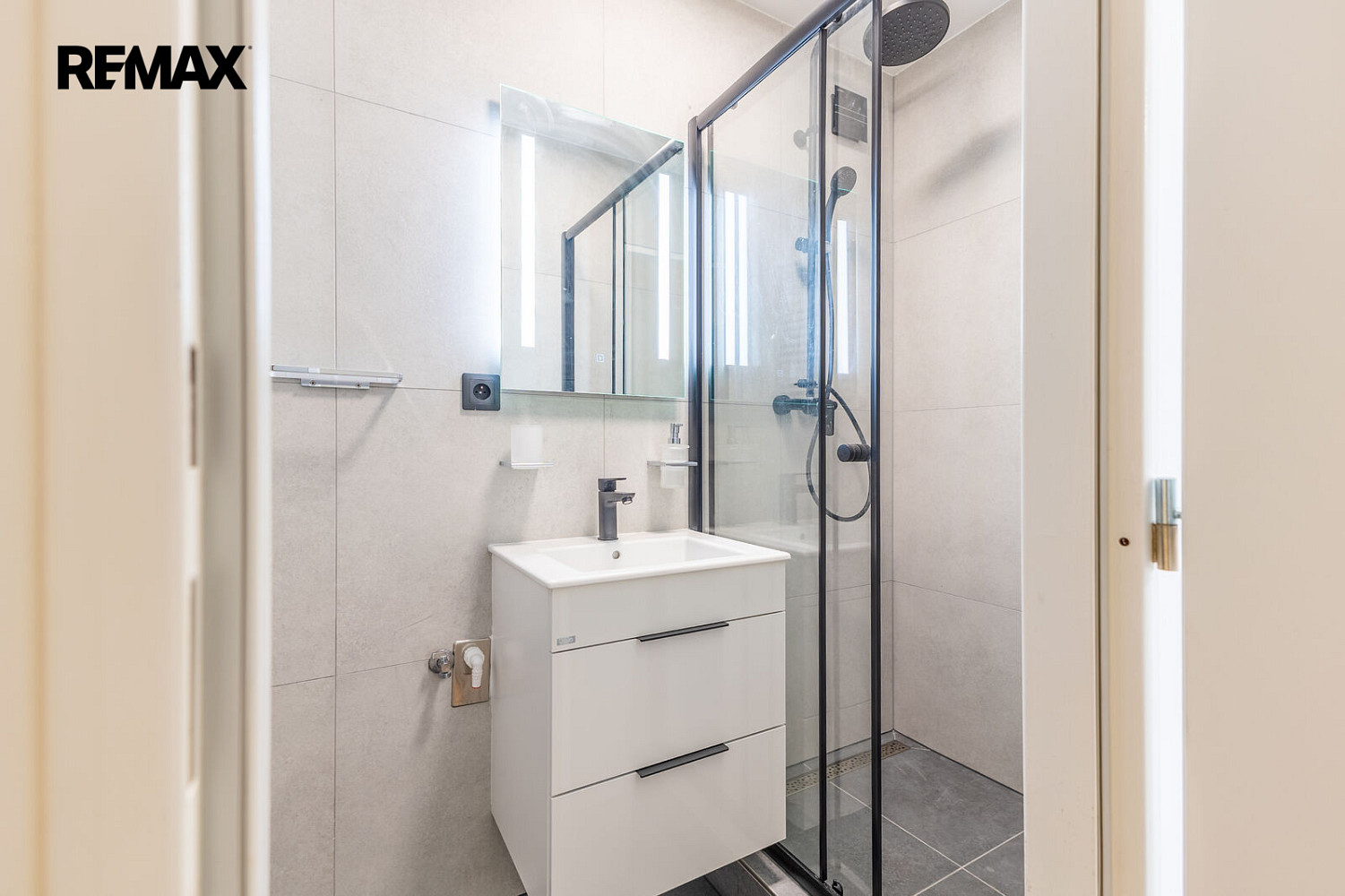 Prodej bytu 2+kk 33 m² – fotografie 3