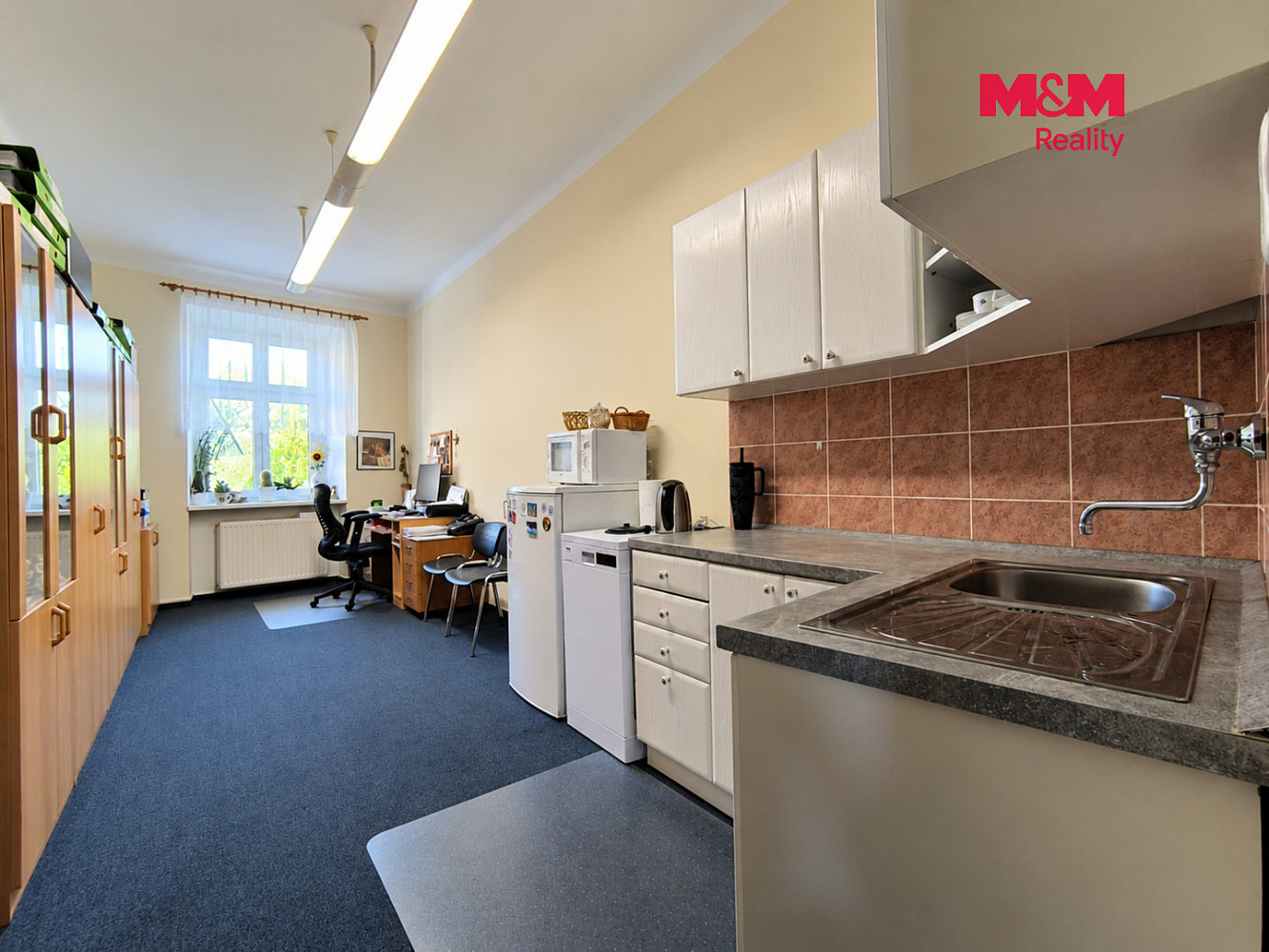 Pronájem kanceláře 85 m² – fotografie 2