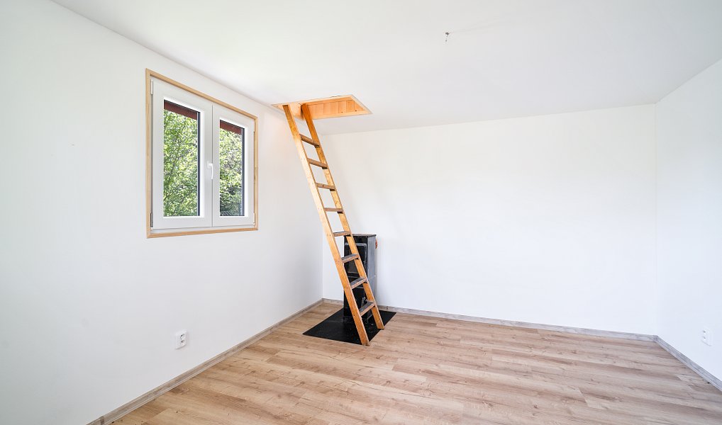 Prodej chaty/chalupy 50 m² s pozemkem 400 m², Roztoky – náhled fotky 10