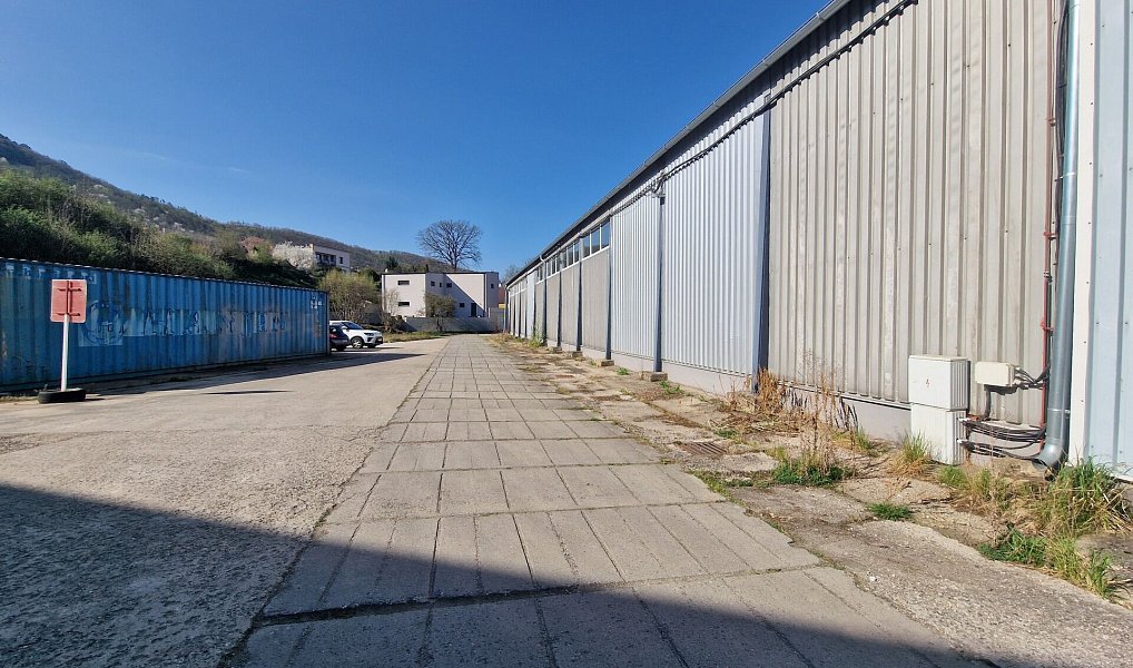 Pronájem skladovacích prostor 1 045 m², Králův Dvůr – náhled fotky 23